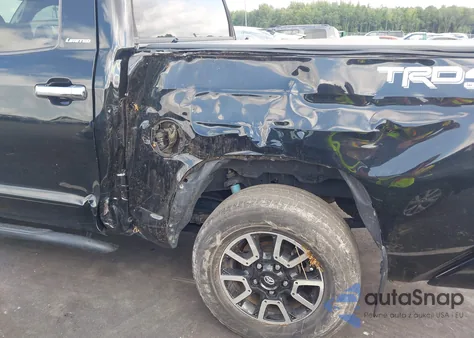 2018 Toyota Tundra Limited 5.7L V8 из США, поврежденный, VIN 5TFHY5F13JX716117